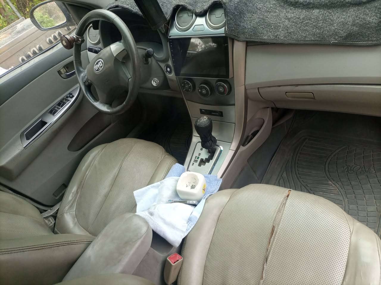 سلام عليكم
بي واي دي موديل 13 رقم بغداد 

بسمي رقم انكليزي جديد

مكاني بغداد المحموديه ناحية الرشيد قرب السريع الجديد اليوسفيه دورة 

للبيع ب35$

***********

***********

ما متواجد عل نت اتصل وبيك خير وادلل
