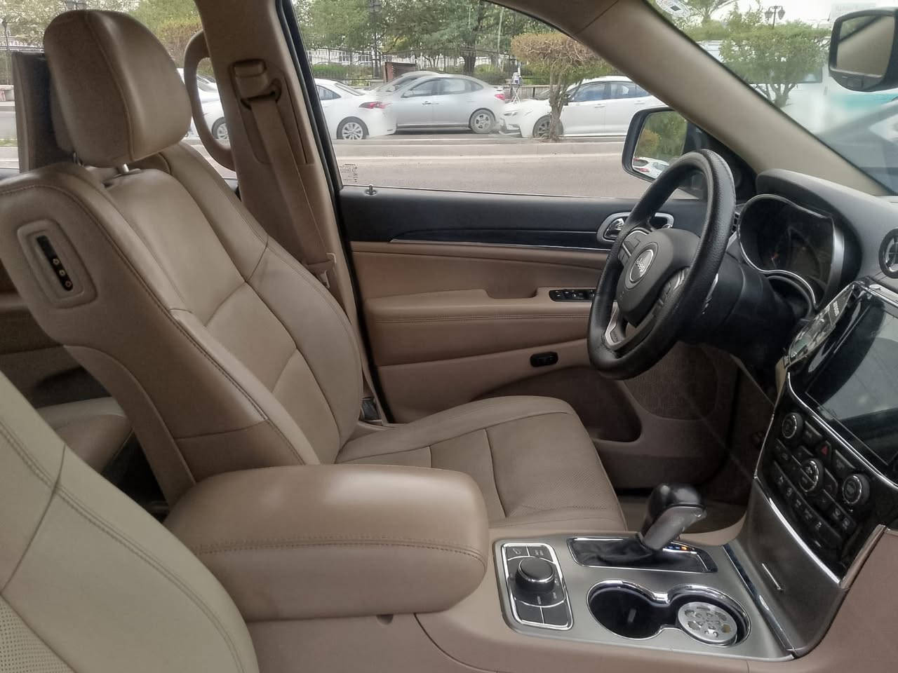 السلام عليكم
جيب لمتد بلاس (3) شاشات فول مواصفات 1/1 موديل (2020) وارد خليجي رقم اربيل ضمان وكاله او تحويل مكان السياره بغداد ماشيه 100 ميل تقريبا السونار مرفق مع الصور السعر (283) بيه مجال بسيط للاستفسار (‭0772 200 1133‬)
