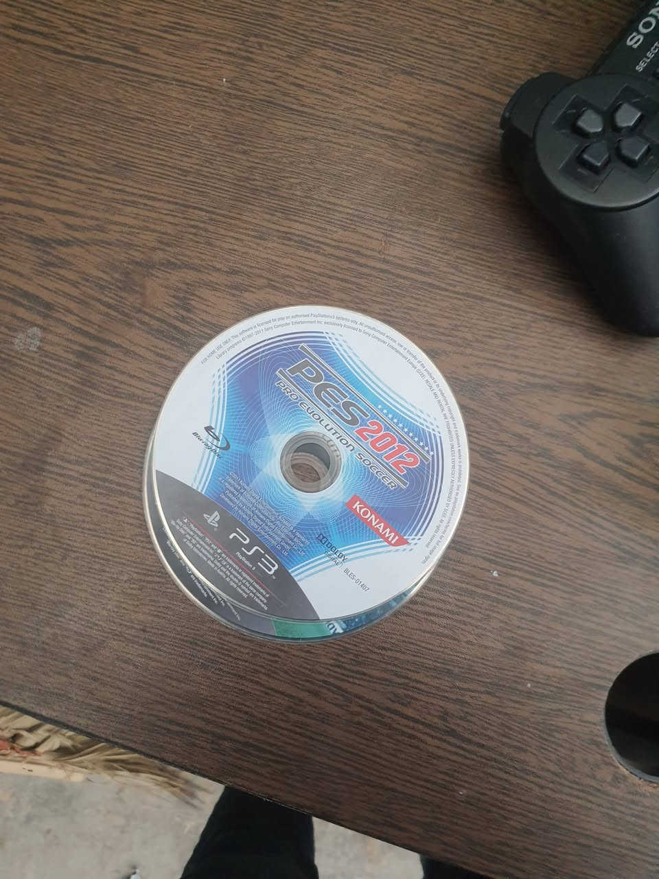 بلي ستيشن 3 لبيع جهاز نضيف مهكر كامل شغال العاب هارد 19 لعبة و قرصين بيس 12 و10 دبل جويستك كامل ملحقاته سعرة 120 بي مجال مكاني جميلة شارع خير الله
***********
