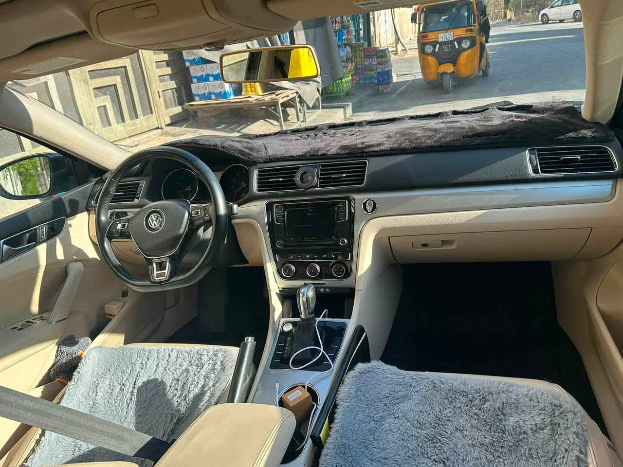 Vw _ PASSAT _ SE _ 2019
فولكس واكن باسات 2019 
رقم بغداد باسمي
فوووول فول مواصفات
لون اسود 
السعر :  140 ومجال
محرك 2000 توربو
ماشيه 122 الف كيلو
مواصفات .. سقف سلايد .. بصمة تشغيل .. بصمة ابواب .. صندوك ذكي .. داخل بيج .. كشنات جلد .. كشنات هيتر .. كشنات كهرباء .. شاشة جبيره .. كاميرا .. رادار امامي .. رادار جانبي .. رادار خلفي .. مري كهرباء .. فول تحكمات سترين .. كروز سرعه .. ويل كروم بلاد .. كشافات اماميه .. تبريد قطعتين  

مكان السياره بغداد 

***********
