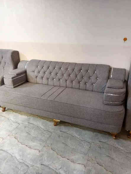 للبيع تخم مقاعد عشر سعر ٦٥٠ قفل وعنوان وعنوان فلوجه يم نهر فليح رقم *********** للإستفسار
