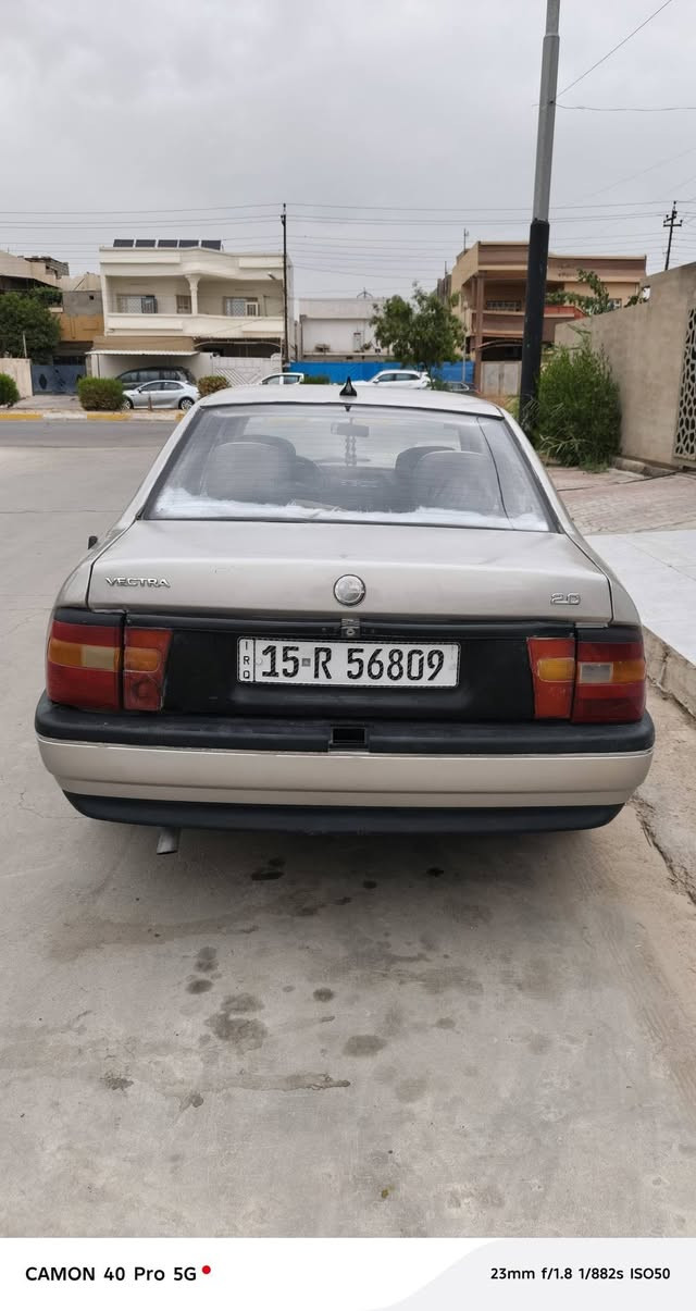 سلام عليكم للبيع او مراوس اوبل فكترا موديل 91 محرك 20 سياره جاهزه لا صرف لا بخار مكان كركوك السعر 32 وبي مجال لل شراي تواصل ***********
