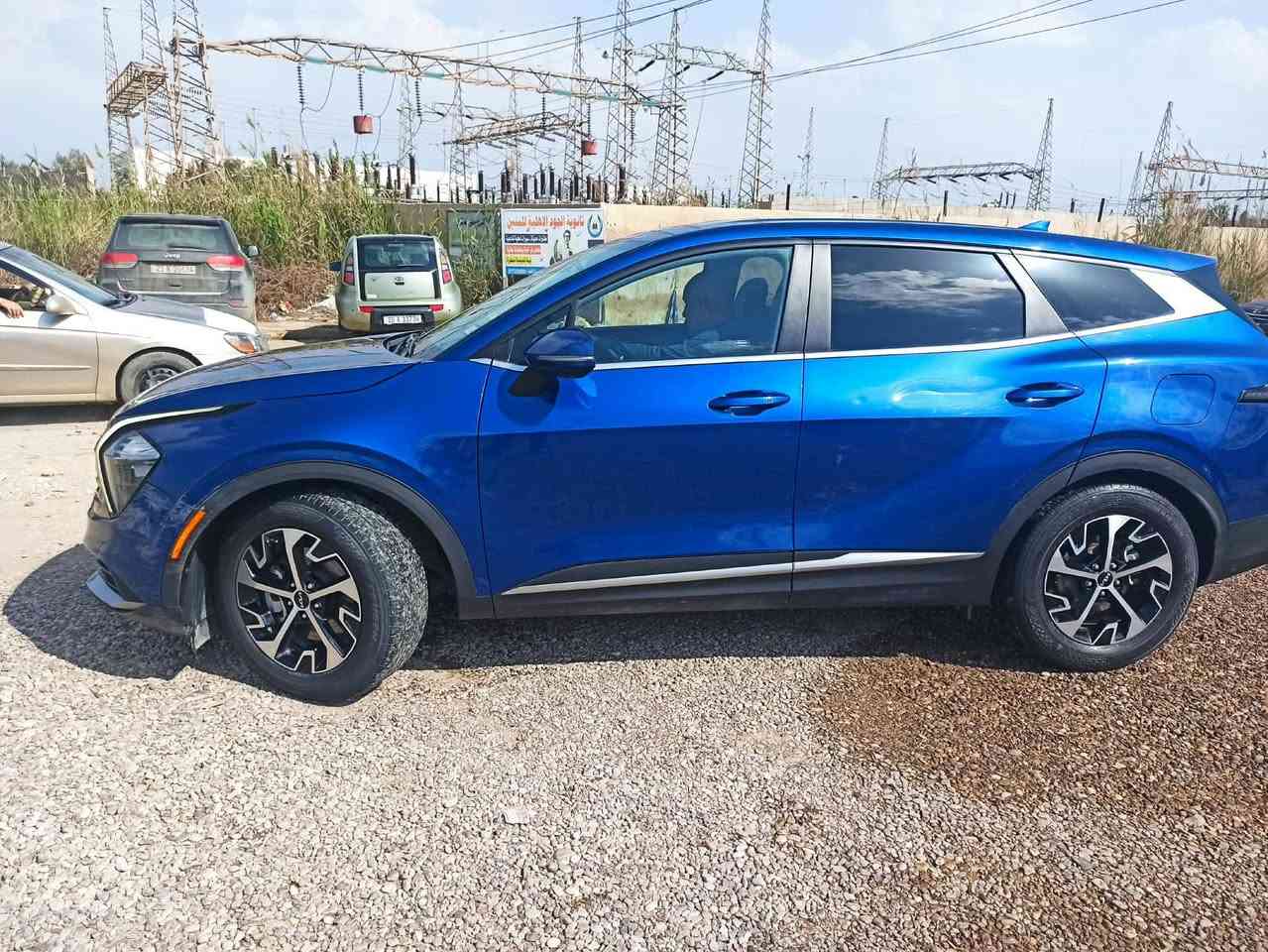 كيا سبورتج وارد امريكي 2023 مواصفات EX فول مواصفات عده البانوراما
بصمه تشغيل 💎
تشغيل عن بعد 💎
كشنات هيتر 💎
كرسي كهرباء 💎
سايد بريك بصمه 💎 
قطعتين تبريد 💎
ويل 18 كروم 💎
مكينه 2500cc💎
كير 8 نمر 💎
اشاير مري 💎
لايت عدسات زنون 💎
كشنات جلد 💎
ضرر السياره . تبديل باب فقطط ايرباك راجع سستم
 غيرها كفاله عامه السياره 
مكان السياره (ديالى بعقوبة) 
***********
تترقم جميع المحافظات عدى 
الشمال منفيس بسمي 
كبل ابصملك
سعر ١٦٣  بيها مجال
