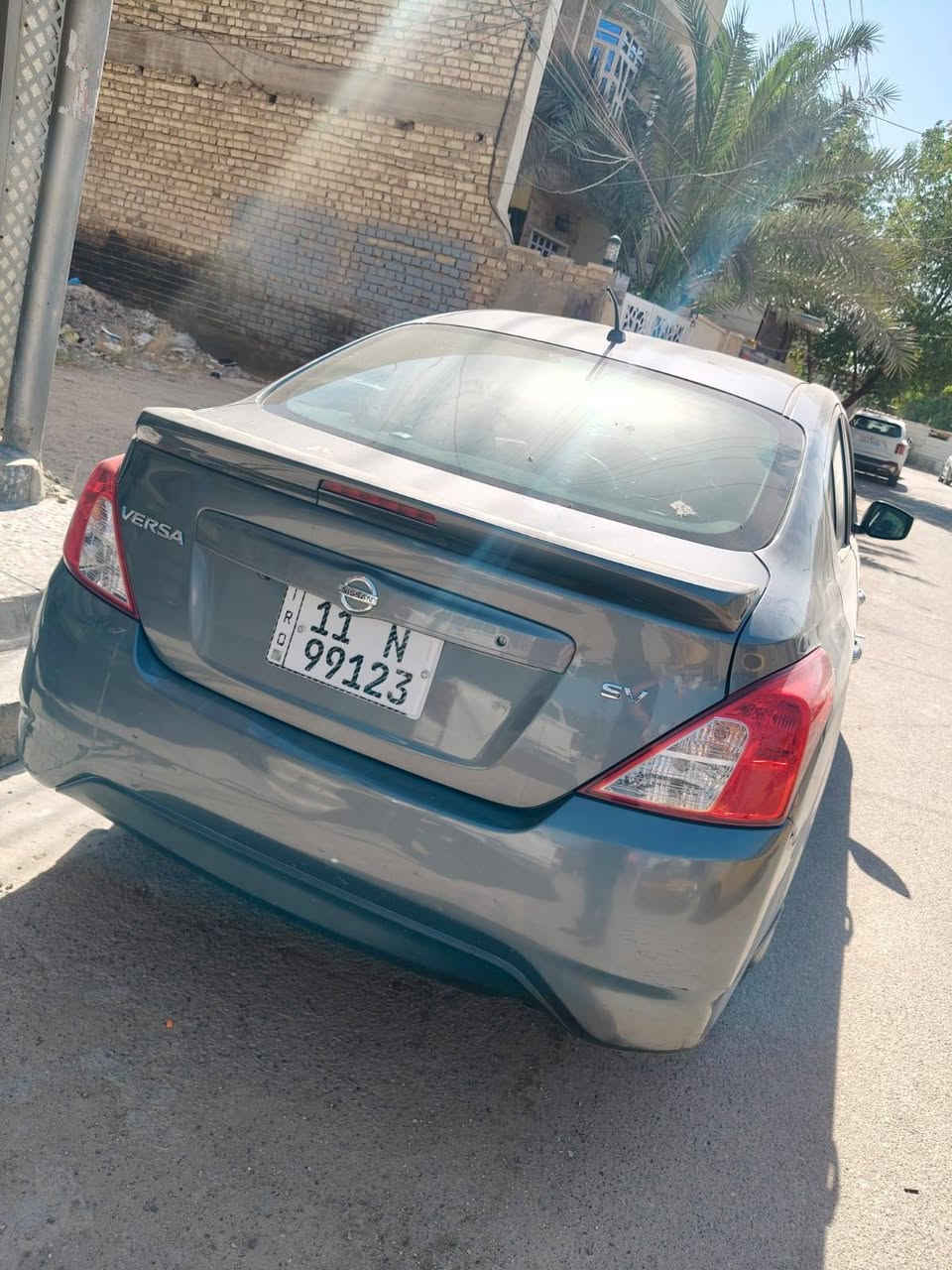 نيسان فيرسا 2019 ماشيه 100 حادثها جاملغ وبنيد رايدها ب 88 وبيها مجال رقمي ***********
