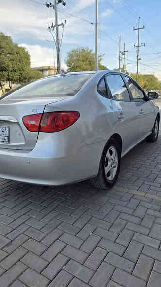 ئاڤانتی ٢٠٠٩
بڕاوە دەرەوەو ناوی وەکو شوشە وایە
سەیارەکە زۆرپاکو جوانە
گێڕو مەکینەی بەشەرت
بێدەعم و لێدراوی حیزام بۆیاخ
سەقفی وەکو شوشە وایە 
سعری ٤٧ مەعامەلە
شوێن کەلار 
***********
