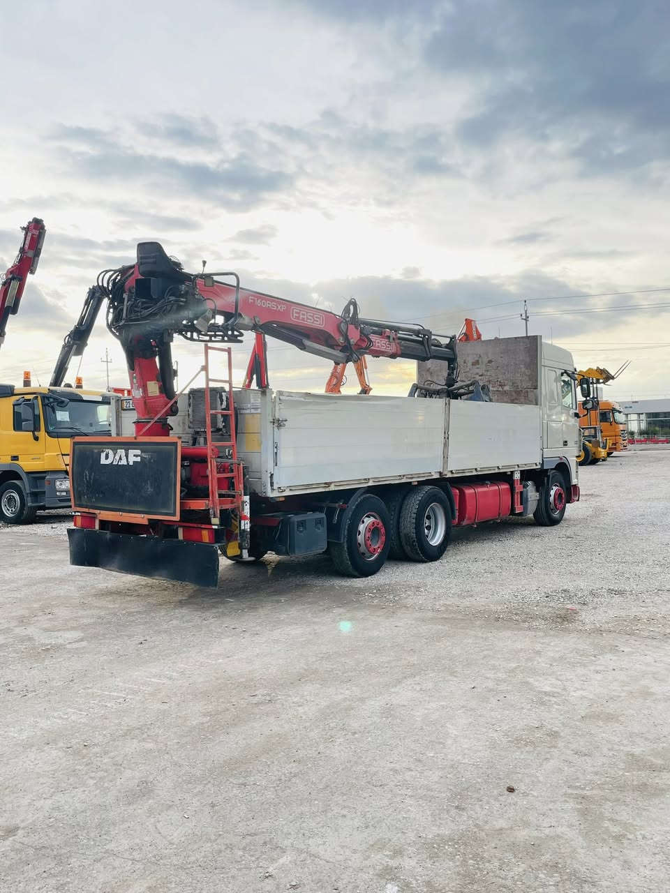 DAF 2011✅410✅430$$$$
Fassi 160✅
              معرض   محمد علي
         ☎️📱 *********** 
         ☎️📱 ***********
    ساعات:  ٩:٠٠صباحاً   -  ٧:٠٠مساء⏰
    بيع وشراء جميع الاليات الثقيله ✅
           عنوان أربيل/ شارع كركوك ✅📍
