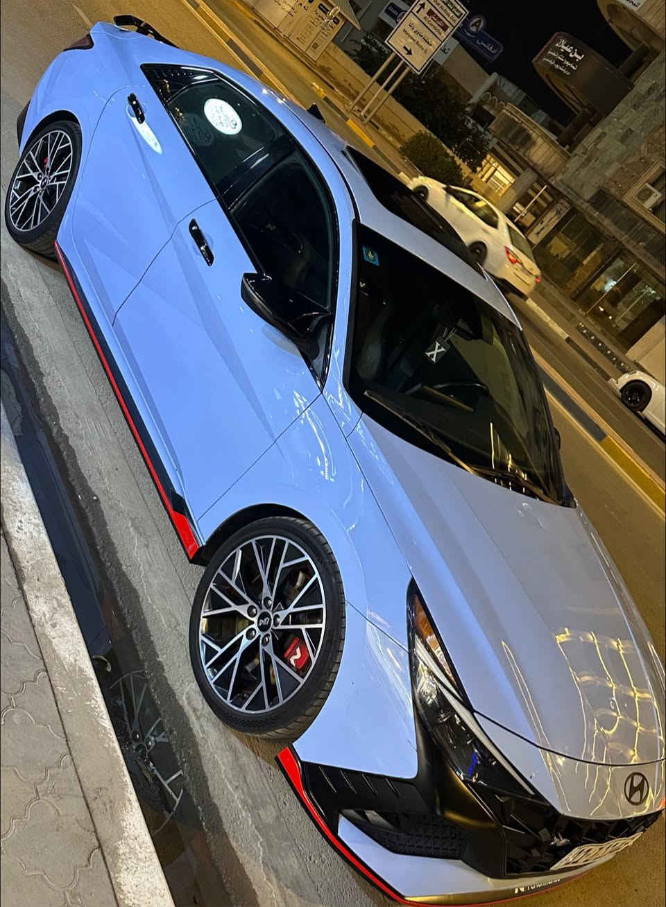 بسم اللـۃ الرحمن الرحيم
الحلال القوي للبيع او المراوس حسب القناعة 🩵🩵

هيونداي النترا  N وارد امريكي موديل 2023 رقم بغداد حرة ب اسمي تحويل ثاني يوم
 
المواصفات N فول❤️‍🔥اعلى فئه بل النترا 
السرعه /300 🚀
المحرك /2000 تيربو
اللون /بحري مميز 🩵
السيارة ماشيه 45 الف 
مبدل قطعه وحده فقط بنيد والاصلي والباقي كله كفاله سيارة كارتون صورة الضربه مرفقه بلصور 
معروفه مواصفات ال N 👀

1️⃣كير اوتماتيك 8نمر دبل كلج 
2️⃣كشن حضن 3️⃣كشن علامة N  
4️⃣كشنات كنتارة وجلد N 
5️⃣سلايد روف 6️⃣انارة داخليه 24 لون 
7️⃣تحكم ستيرن نورمال سبورت وايكو 
8️⃣ابواب بصمه تشغيل عن بَـ؏ـد
🔟شحن وايرلس +شاشة متصله +كاميرا 
1️⃣1️⃣نظام صوت BOSS
1️⃣2️⃣اشارة ترحيب +اشارة مرايا+اوتو ستوب+نقطه عمياء+تحديد سرعه+تحديد مسار +رادار امامي وجانبي وخلفي
1️⃣3️⃣حساسات جانبي وخلفي
1️⃣4️⃣نظام NORMAL  وSPORT  وECO  وN وNGS❤️‍🔥
1️⃣5️⃣كشنات هيتر و ستيرن هيتر
1️⃣6️⃣صندوق ذكي 
1️⃣7️⃣لايتات ليد 4عدسات زينون بكلايت ليد 

🔴ملاحظة/ السيارة ستوك مالاعب بيهه ابد كلشي بلادي بيهه وسيارة كلش نظيفه ومرتبه فوك ماتتصور 

🟢السعر/ 190 $ورقه وبيهه مجال بسيط واتحداك اذا تحصل هيج نظافه وهيج ضربة بسيطة 

🟣مكان السيارة /البصرة شط العرب

🔴الرقم /***********
