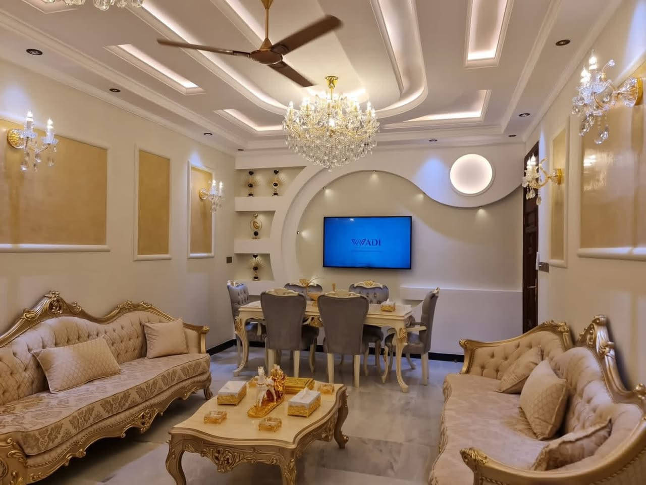 للبيع بيت 200متر ركن حي التجار
المسائله والعداله
الواجه 10موالنزال20م
مع تشجير خلف البيت 50م
شارع 12متر
يحتوي على طرمه وحمام خارجي 
مع ترك جانبي على طول البيت
الطابق الارضي استقبال ومطبخ 
وهول داخلي وغرفة نوم مع الخدمات
الطابق الاول غرفة نوم عدد 3
مع الخدمات واحده سويت 
الطابق الثاني غرفة نوم عدد 2
مع الخدمات وسطح عدد 2
البيت فول درجه اولى 
الارضيات مرمر درجه اولى 
الواجه مرمر درجه اولى 
لمزيد من المعلومات 
الاتصال ***********
