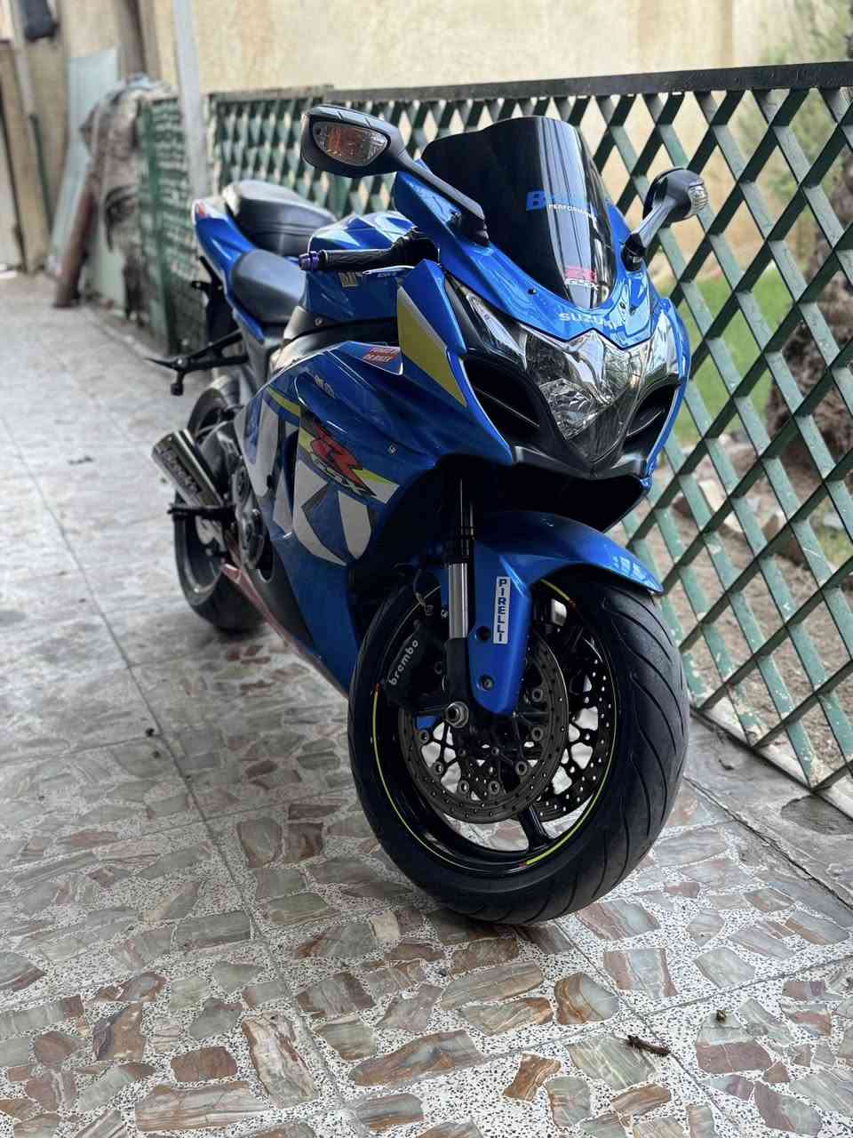 سلام عليكم اخوان🙋🏻‍♂️
دراجه SUZUKiجكسر للبيع 2015💙
دراجه وارد يابان كلين بدون حادث ماشيه 28k
الدراجه كفاله كير مكينه كفر فقط شخطات بصيطه بل كفر موظحًة بل  صوره
دهن كله يورو ماي زيتي مبرمجه ٣ مودات كزوز بروكس 
كهربائيات كلهة شغاله باتري جديد تاير جديد تاخذهة ما تصرف ربع عليهة +قمبوره وكشن السعر 73  $وبيهة مجال عنواني ميسان العماره قرب الساعه *********** موجود واتساب تصل وبخدمتك وأسف عل أطاله 💙
