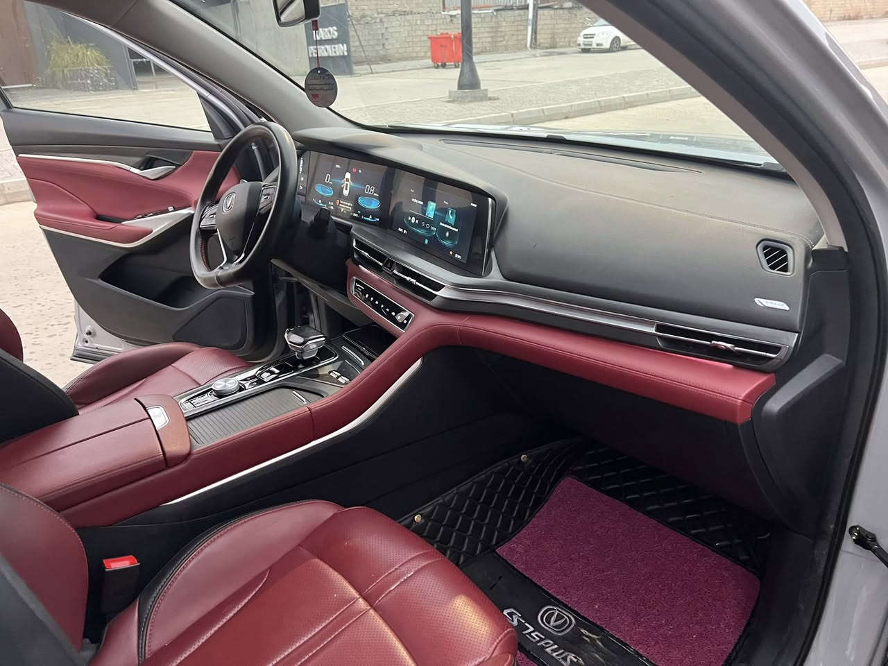 شانجان Cs75 بلاس كفالة عامه سيارة موديل 2023  ماشية km34
فول مواصفات
محرك 2.0تيربو
رقم وسنوية جديد باسمي شرط تحويل
محرك وكير بشرط 
سيارة فول مواصفات اعلى فئه 
مكان سيارة سليمانية 
للاتصال ***********
