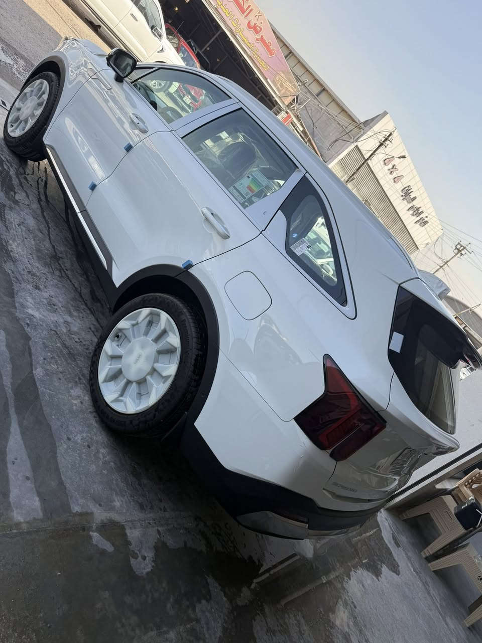 معرض احمد جاسم لتجارة السيارات 
📃 اليكم التفاصيل الآتية 👇🏻👇🏻

✅ خليجي ضمان الشركة الدولية
✅ زيرو 
✅ موديل 2026
✅ حجم المحرك 6v اسلندر
 ✅أربع كامرات 
✅ مرتبط بناقل حركة أوتو 8 نمر
✅ مفتاح التشغيل بصمة 
✅ تشغيل عن بعد 
✅ فتح الصندوق كهرباء 
✅ اريل نفكيتر 
✅حساسات أمامية 
✅حساسات خلفية 
✅لايت زينون + LED 
✅ كشافات 
✅ بك لايت LED 
✅ دخول بصمة ذكي
✅ اشارة في المرايا الجانبية 
✅ المرايا قابلة للطي كهرباء 
✅ ماسحة خلفية 
✅عدد AIR BAG 2
✅ كير ماوس
✅ هاند بريك كهرباء 
✅ ا ABS 
✅ دشبول شاشة ديجيتال 
✅ شاشة Apple Car play 
✅ كاميرا دوارة 
✅الانارة الداخلية LED 
✅ شفتات مقود 
✅ مثبت السرعة Cruise 
✅ المودات والاوامر الصوتية 
✅ ا Bluetooth / T YPCE 
✅شاحن هاتف Wireless 
✅مخرج منفذ الطاقة 
✅فحص نظام السيارة 
✅ انارة داخلية LED محيطية 
✅تتسع المقصورة ل 7 ركاب
✅المقاعد مخمل لون أبيض 
✅حركة المقاعد الأمامية كهرباء   
✅ تبريد شاشة لمس مناخين منفصلين 
✅ 3 قطع تبريد 
✅ أوضاع القيادة Drive Mode ✅ 
✅ نظام مانع الانزلاق 
✅ نظام نزول المنحدرات 
✅حاملات الأكواب 
✅ بردات أبواب خلفية 
✅ تطعيم الدواخل ألمنيوم 

العنوان-بغداد معارض النهضة الفرع الثاني معرض احمد جاسم 
الهاتف- ***********9 احمد
الهاتف- *********** رضا
