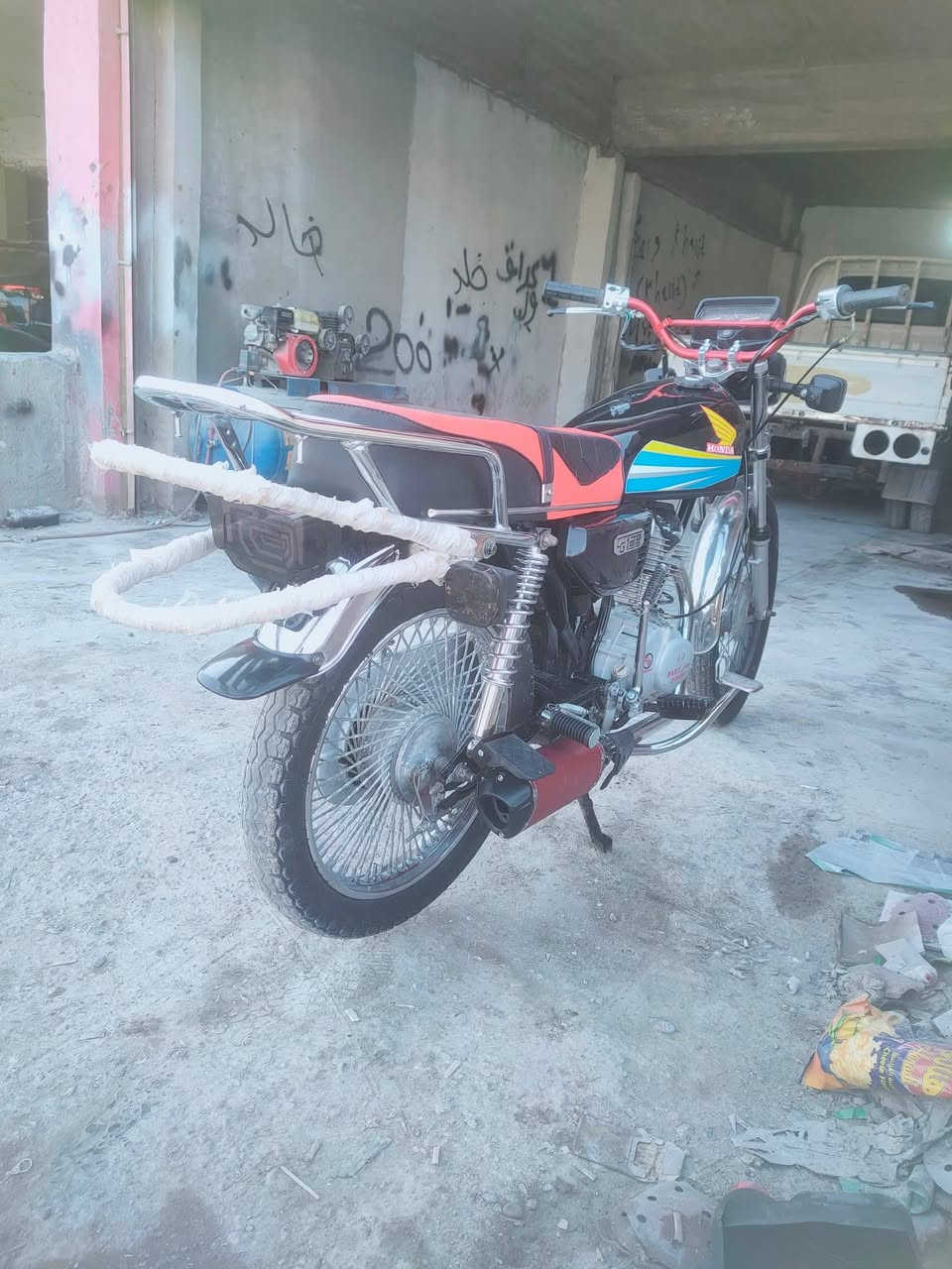 السلام عليكم... بارت 99999
موطور جديد للبيع 
دبلات امامي جديه هوه ول صچم جديد 
ستيرن رياضي جديد تانكي صفايح جدد 

كشن سيبايه چاملغ خلفي جديد 
اشاير لد حديث 4جدد 

بگ لايت حديث جديد 

دبلات خلفي جديد 
صالنصه رياضي جديده زنجيل درع زنجيل جديد 

باتري جديد لايت جديد كابريته جديد 

محرك معمر جديد شرط ثاني يعلگ وكو جثير شغلات ما ذكرته
رقمي ***********
السعر 400وبي مجال بسيط
