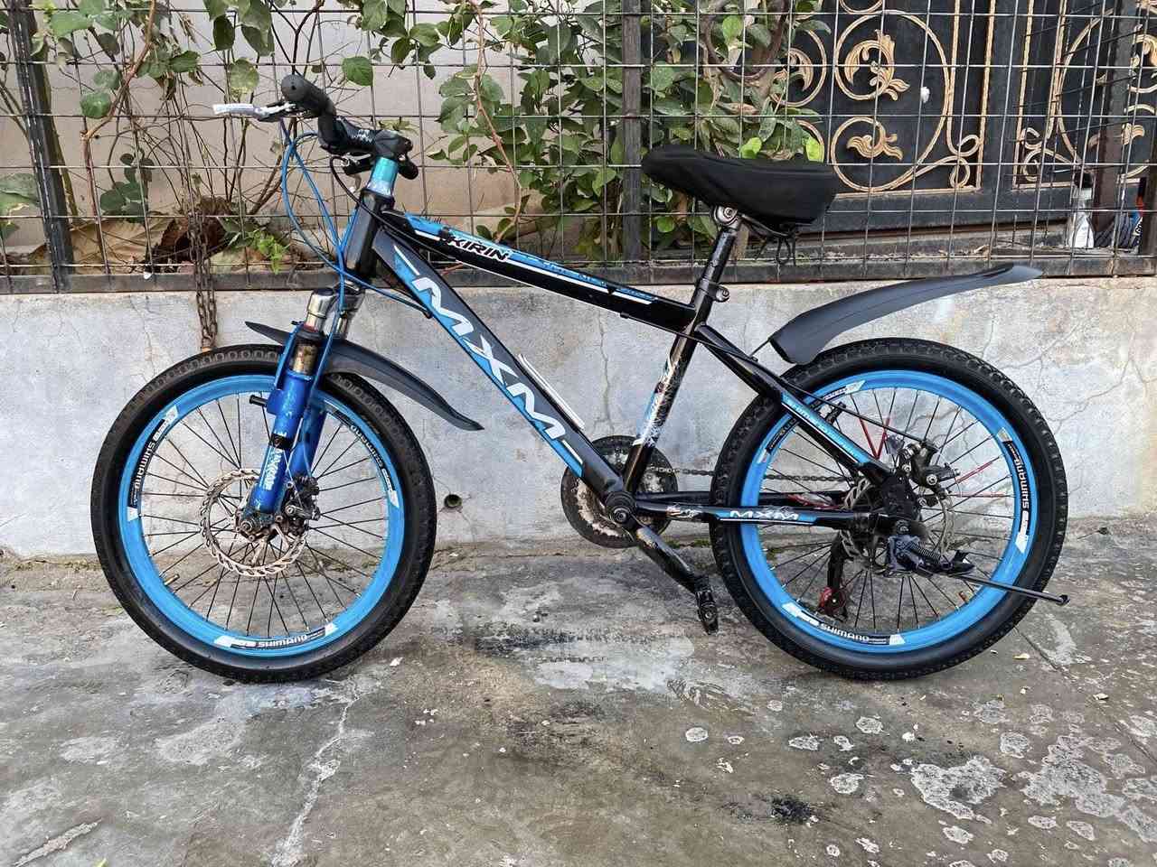 ئەم پاسکیلە بۆ فرۆشتن قیاسی ۲٠ی ۷ گێڕە ئیستۆپی دیسکە ماشەی دەبڵە زۆر تازەو جوان و بێ عەیبە 
ناونیشان سلێمانی بەکرەجۆ
٠۷۷٠۹٥۹٥۷٥۸


**إذا كنت صاحب هذا الإعلان وتريد حذفه لأي سبب، رجاءا أرسل رسالة إلى الدعم الفني**