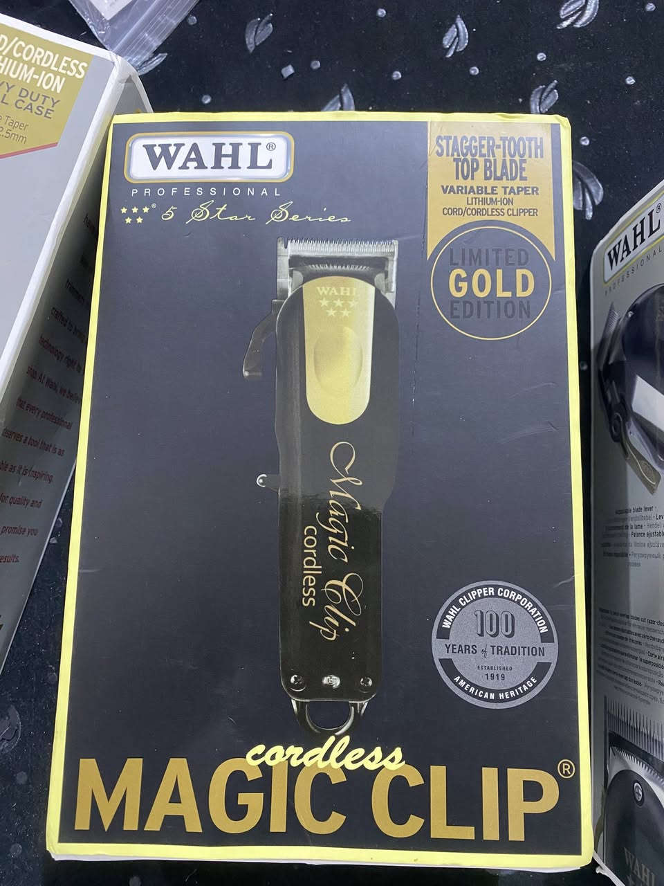 مكاين حلاقة WAHL الامريكية
قطعتين سنيورة وماجيك كولد 
سعر القطعة ٥٠ ألف 
يوجد توصيل كل العراق 
الي مآخذ مني مكاين يعرف أني ابوًامزون وكلهن مفولات وكبس شركة


**إذا كنت صاحب هذا الإعلان وتريد حذفه لأي سبب، رجاءا أرسل رسالة إلى الدعم الفني**