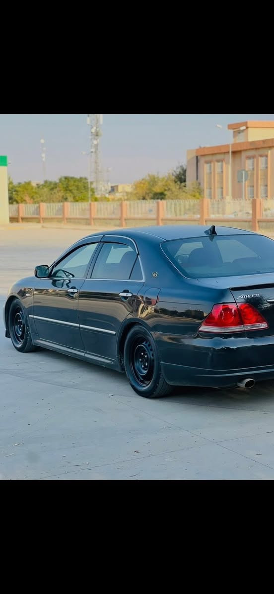 ماشاللە لە ماڵی هەموو لایەک
شاهینە ٢٠٠٥ موس
ڕەنگ گۆڕاوی یابان
٣ دوگمە
 تەبریتی ساردو گەرم مەزبووتە
تەبریت مەرکەزی
ناو ڕەساسی
ساج سور(فۆرمیگا)
بیلاد سپۆڕت
٥ بەسمە 
گێڕو مەکینە بچوک ١٨٠
بەنزین زۆر کەم ئەخوات
بێ تەقەو ڕەقە
بێ مەسرەف
تایەو ویلی عادی سفری ناو قوڵ ٢٠٢٤
ڕۆنی گێڕو مەکینەی گۆڕدراوە
تایەکانی لۆکن
ماشاللە سەیارەکە زۆر جوانە
لەیەک سایەقی کەمە
کامل مەزبووتە
شوێن هەڵەبجەی تازە
0773 886 4008
0750 192 37 07
