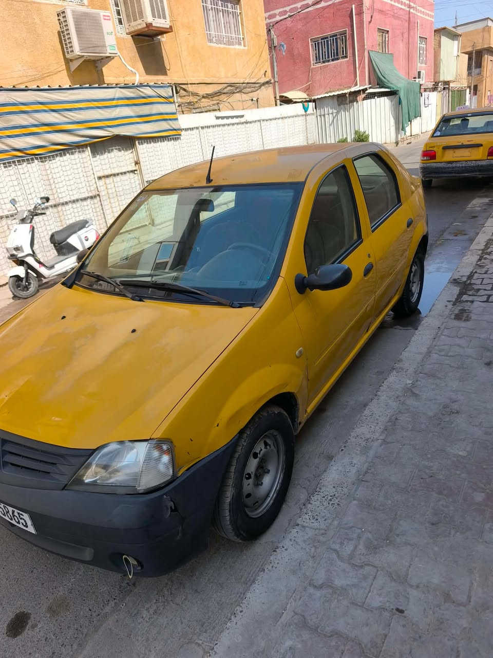 للبيع رينو لوكان 2009 السعر ٣٦
العنوان بغداد***********
للبيع رينو لوكان 2009
محرك مشدود قبل 5 أشهر
كير جديد
صدر جديد
فلنجات اماميه جديده 
اذان *روس روط 
قاعده فيتم كامله 
دسكات جددد 
السيارة فول وما بيها شي مهم.
الملاحظات: اكون واضح وياك 
شمعه جهة السايق تحتاج تبديل (موجودة بالصندوق)
الكلج نص عمر
الإيسي واكف  والمجول ضعيف
الايتات الأمامية ضعيفة
المكيف يحتاج شحن غاز فقط.
السعر مناسب وقابل للتفاوض للجادين.
