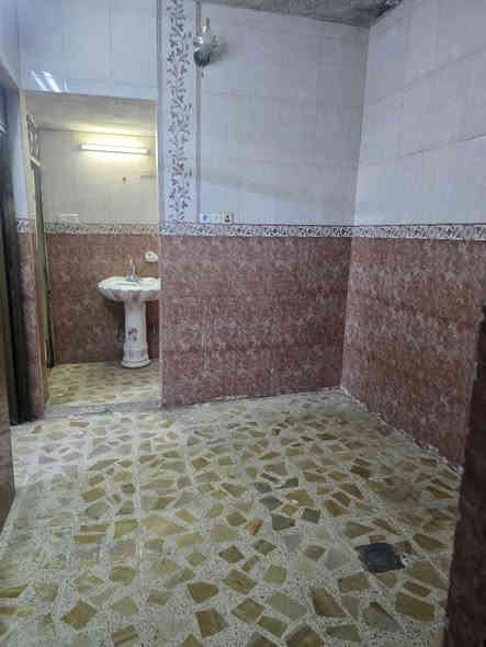 ‏الإيجار بيت طابق أرضي
‏حي سومر مقابيل السوق
‏المساحة 100 متر مربع السعر 250
‏ غرفتين وهول مشتملات ومطبخ وكراح
‏بناء سراميك سقف الثانوي
***********
***********
