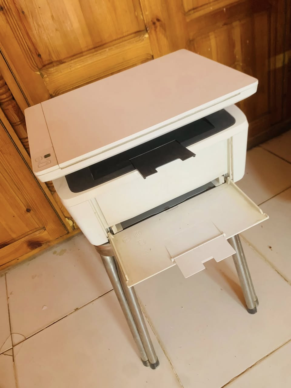 ‎طابعة HP laserjet Pro M 28a
‎طباعة +تصوير + إسكانر ( 3×1)
‎الطابعة بحالة ممتازة جدا 
‎ميزة الطباعة من الهاتف عن طريق وصلة USB
‎حبر ممتاز جدا
‎السعر: 400 تفاوض بسيط  ✅
‎الموقع :
‎   الكلاكله اللفه ♦️
‎للتواصل :0990329148
‎    0914104746 واتساب


**إذا كنت صاحب هذا الإعلان وتريد حذفه لأي سبب، رجاءا أرسل رسالة إلى الدعم الفني**