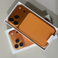 17 برو ماكس ايسيم ذاكرة 256  جهاز اخو الجديد مشحون 47 مرة بس كلش جديد ...