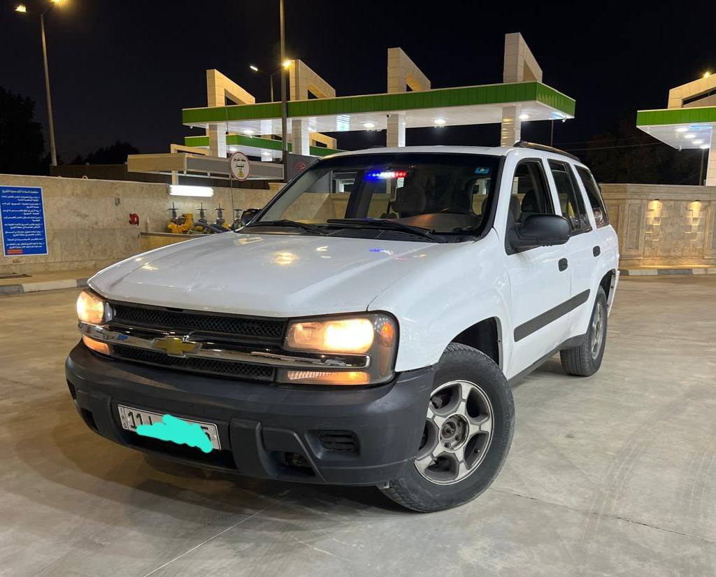 بلايزر رقم بغداد باسمنه سيارة جاهزة ٢٠٠٥ عنوان بغداد السيديه تقاطع  درويش السعر ٨٢ وبيهه مجال 
*********** علي
