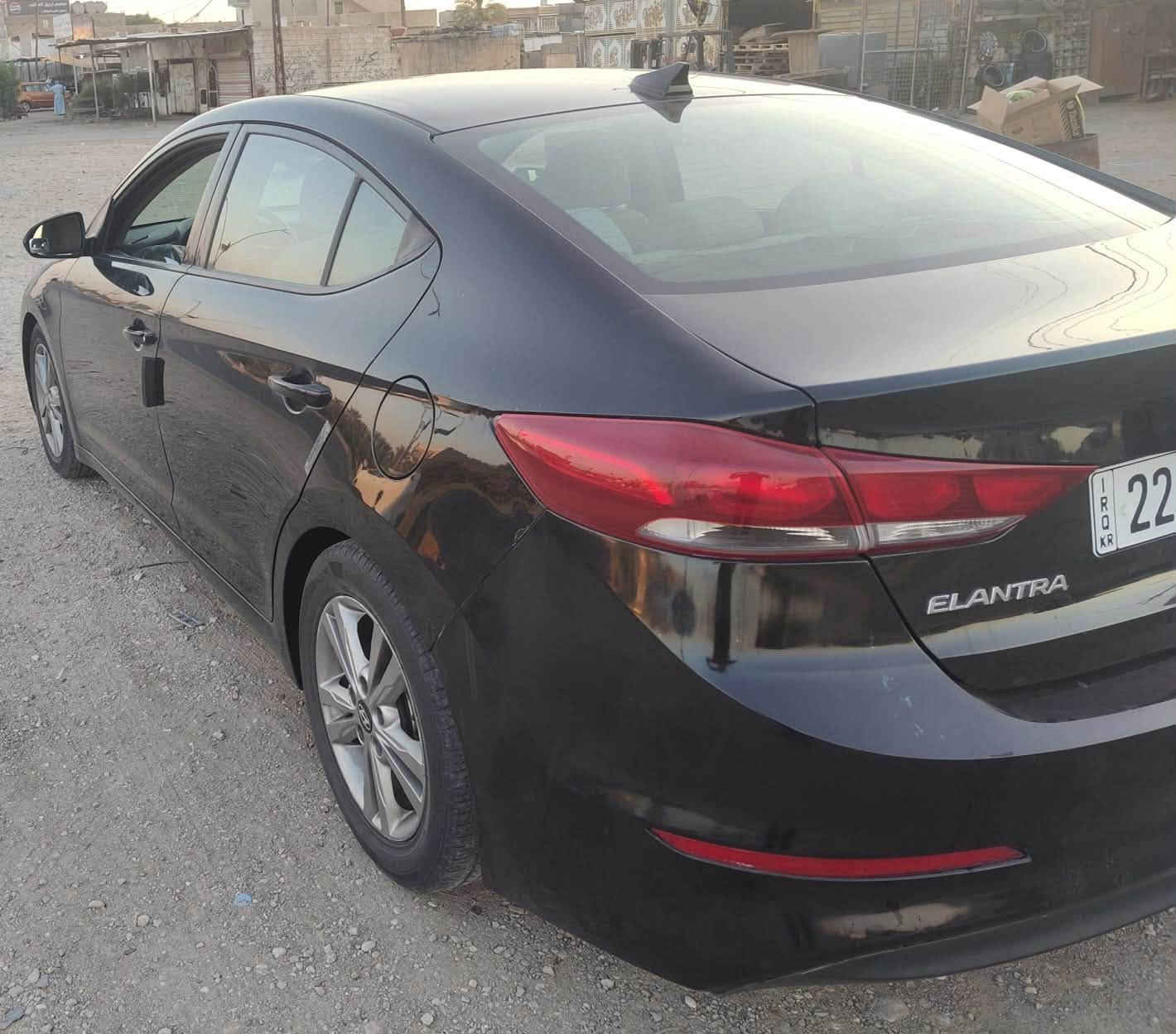النترا 2018 وارد امريكي 2000 دوش حادثهه بسيط جاملغ الايمن مبدل نفس اللون وباب الايمن مصبوغ ربع بدون ارباك و دواخل البنيد مصبوغ اثر شخوط السيارة خير من الله 
رقم اربيل بااسمي تحويل مباشر
السعر 110 وبيه مجال بسيط 
بغداد الدوره
***********
