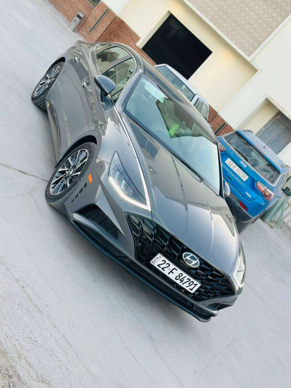 السلام عليكم سوناتا ٢٢ سمنتي مكينه ٢٥٠٠ ماشيه ٤٠ بحالت الزيرو كلش جديده  موصفات فول للأخير عدا الفتحه مايحتاج اذكرهن   السياره مكفوله من الصبغ والتبديل ضرر دعاميه خلفيه صور الضرر موجوده بالمنشور بدون ايرباك مكاني بابل الحمزه رقمي *********** سعرها ١٨٨ السياره رقم أربيل ابسمنا تريد تحول تريد وكاله
