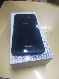 تلفون للبيع السعر 45الف بعده ما مشتغل كارتون + شاحنه 07705433651