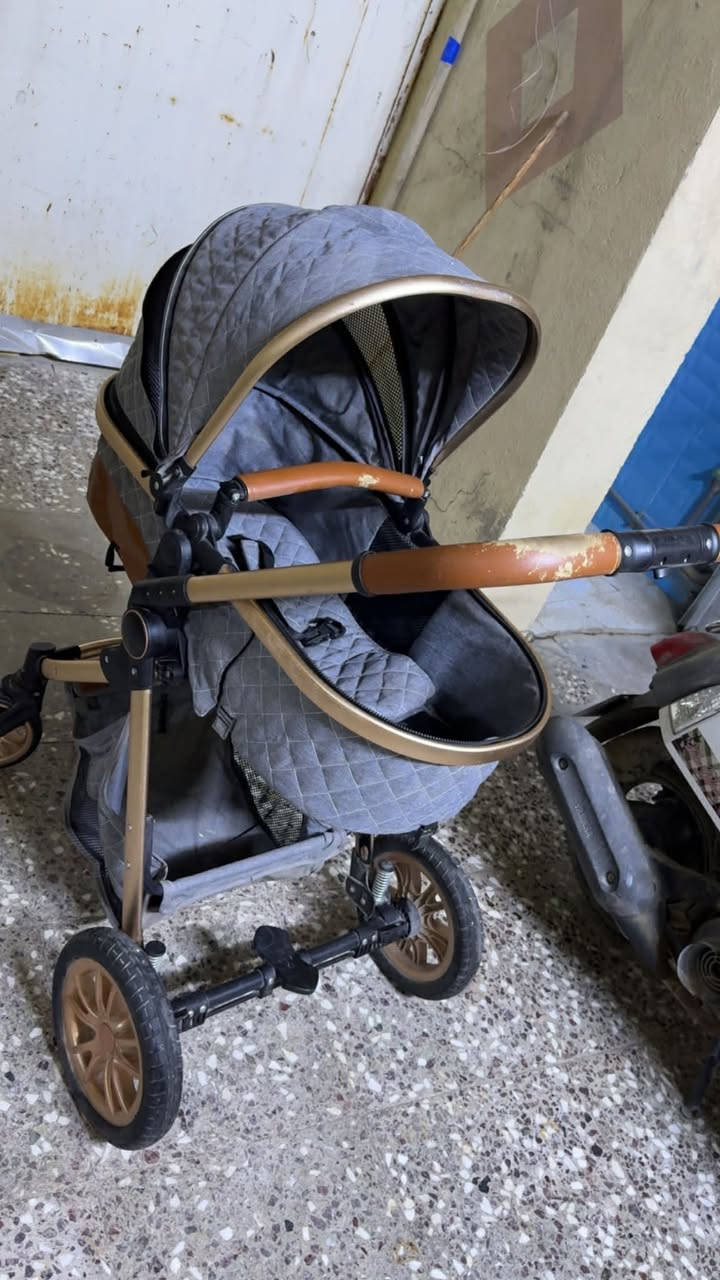 عربانه للبيع  ڪُلشـي مابيها فقط الجلد طايح مال يده مِــن عمرر يوم لـ 5 سنوات السعر 80 وكاروك مـامستعمل السعر 25 واذا اثنيهم احسبهم 100 مكاني بغداد بلديات


**إذا كنت صاحب هذا الإعلان وتريد حذفه لأي سبب، رجاءا أرسل رسالة إلى الدعم الفني**