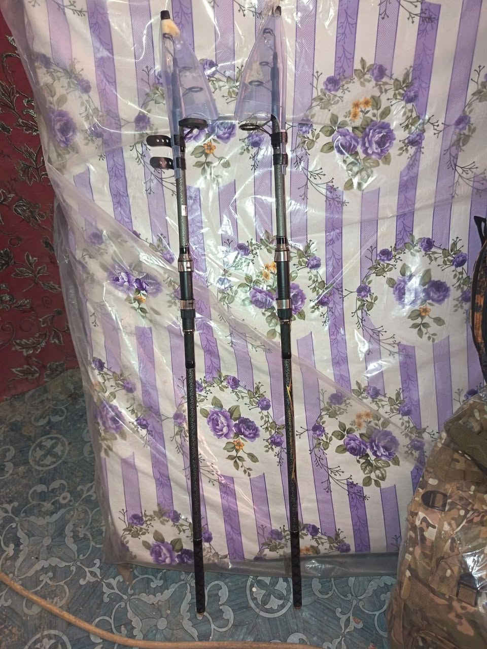 السلام عليكم 
متوفر عصا سبنر لصيد الأسماك 
نوعية تلي كارب درجه اولى 
طول 3متر سلايت 
العدد 2 جديد غير مستخدم 
لا يوجد توصيل 
العنوان الورديه 
***********
