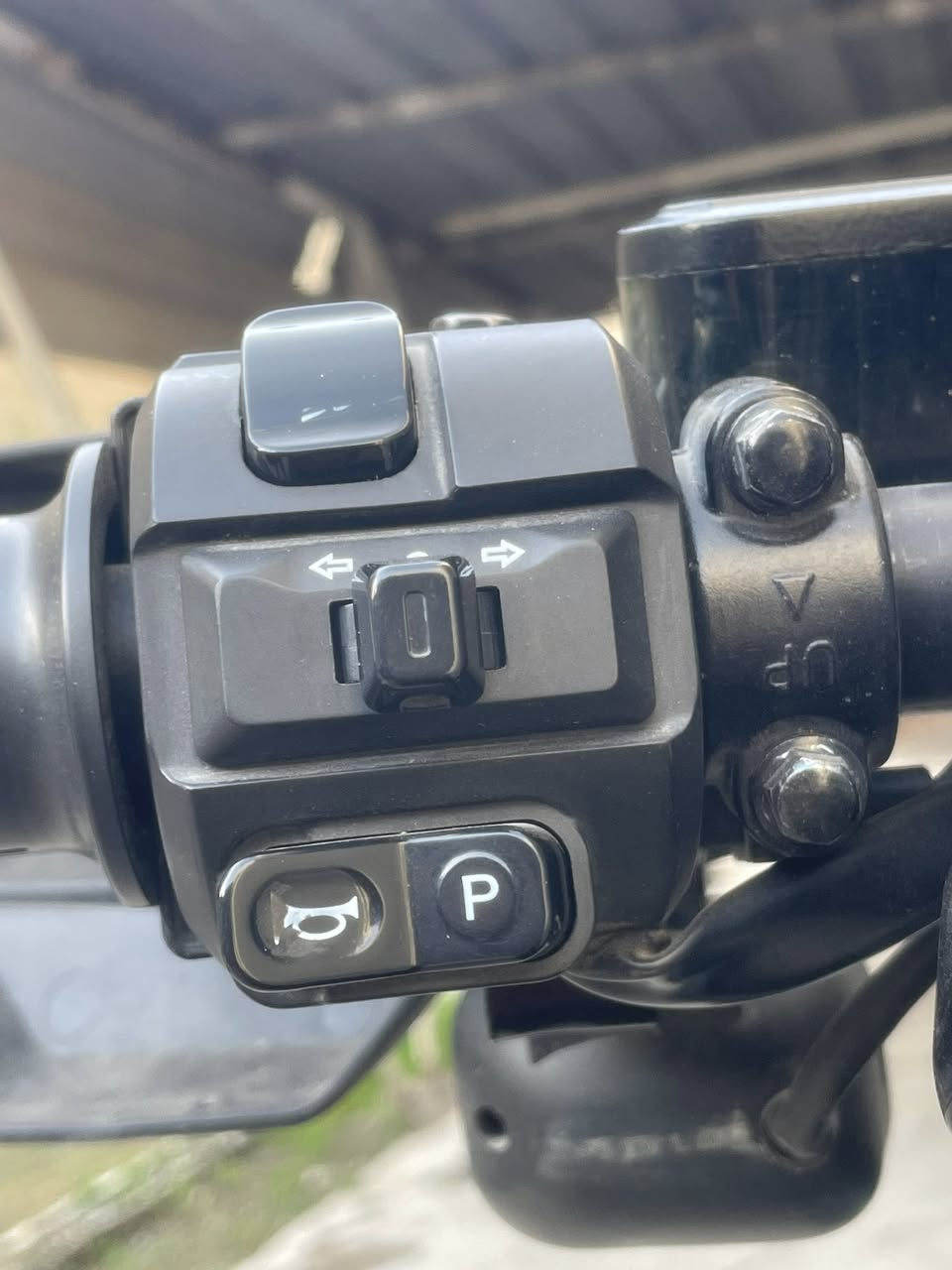 سلام عليكم دراجة شحن اباتشي موديل 2026 المواصفات:محرك عملاق 3000 واط حقيقي 6 بطاريات 🔋 مسطرة أصلية (72v-35A)تحكم بالسرعات (1-2-3)شاشة عرض ايباد لعرض السرعة والأعطال لايتات امامية LED دائرية بأضائة عالية كلش سكن عالي ناصي رماش بريكات هايدروليك دسك أمامي خلفي - Rنظام رجوع للخلف -هورن ومكان لشحن التلفون وجيب حامل للتلفون مقعد مريح + صندوق تخزين جوة المقعد دبلات امامية هايدروليك + دبلات خلفية غاز  نظامين تشغيل سويج وبصمة تشغيل عن بعد وقفل حماية للسرقة شاحنة ذكية تقرة شكد بيها شحن دراجة جديدة 🆕 ونضيفة ومناقصه برغي السعر المطلوب: 1200 مليون وميتين وبيها مجال للطيبين تعال شوفه وبيك خير وتدلل موجود خاص او الرقم للتواصل *********** مكاني بغداد
