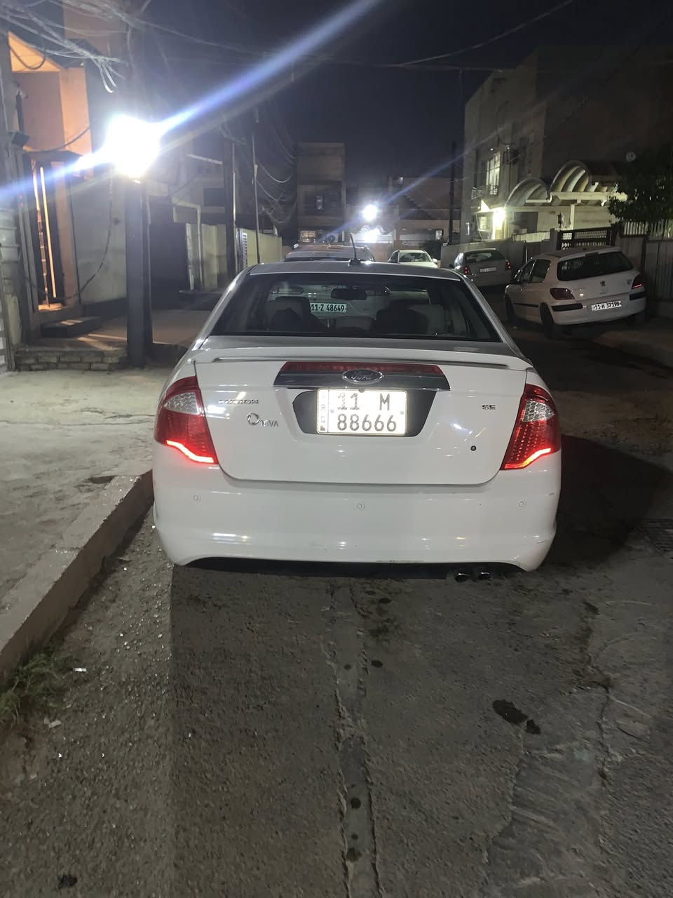 السلام عليكم ورحمة الله
فورد فيوجن ford fusion  موديل ٢٠١٢ استيراد خليجي الشركة العامة للسيارات وكالة نيفا السياره مواصفاته SE الغنيه عن التعريف النظافه شوفت عينكم مرقمه بغداد خصوصي رقمه حلو ممشى السياره 120 الف كيلو متر السياره بدون اي حادث مكفوله مكينه 2.5 الصدر جديد تخم تاير جديد منظومة بانزين كامله جديد حجر جديد مكينه صافيه وناعمه شرط الفحص 

للبيع المكان بغداد
***********
