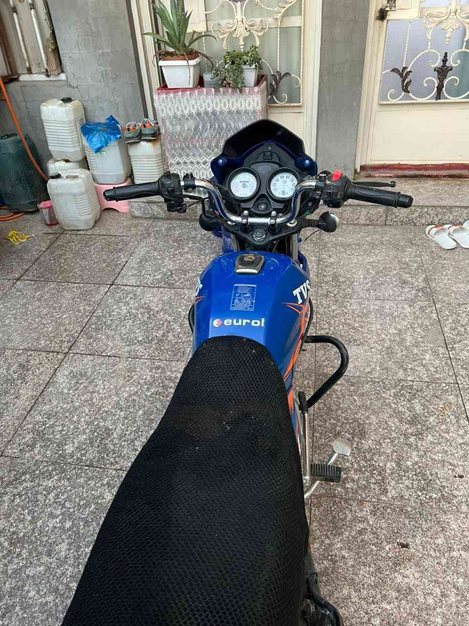 للبيع tvs موديل 2023 ماشيه 15 الف ومكطوه الواير وممشتغله دلفري استخدام شخصي مرقمه بغداد تحويل ويا الوكيل بشارع فلسطين نضيفه ونضافته مثل مموضحهبل صوره عليه ادامه كامله شلعه معدل خير من الله 1.950وبيه مجال كلش بسيط حك الجيه مكاني بغداد حي الجامعه 
***********
