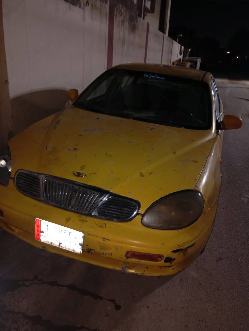 السلام عليكم سياره للبيع موديل 2000دايو لمنز  رقم كربلاء سعر 25ترهم مراوس سيارة حداديه موزينه اليحب يتصل على الرقم ***********
