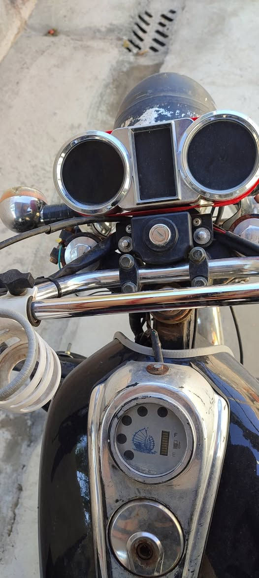 ستوته للبيع رقم وسنويه محرك 200 ركبه شرط باتري شادلها جديد مال سياره مال شغل جاهزه موبايل *********** عنوان ديالى جلولاء سقيفه تفصال جديد
