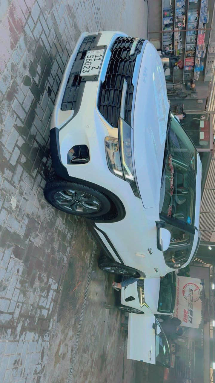 سياره كيا سيلتوس مكفوله موديل 2024 بحاله الوكاله ماشيه 13 الف رقم بغداد باسمي مواصفات السياره بنراما تحكمات شاشه متصله تبريد قطعتين مكينه 1600 اقتصاديه دوش وباق المواصفات معروفه *********** مكان السياره بغداد الكرخ السعر 178 بغداد, العراق
