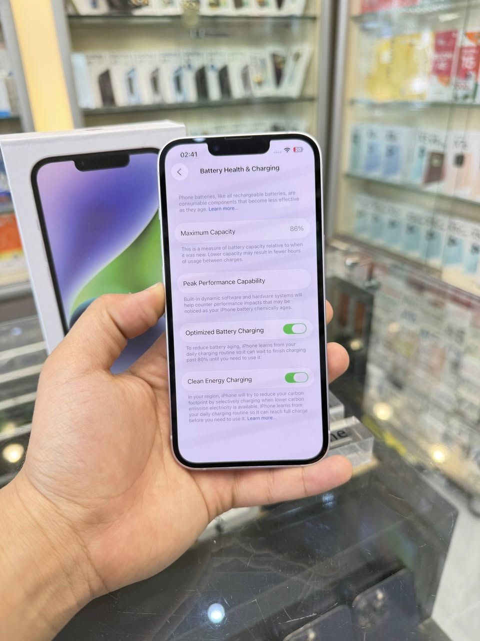 ايفون 14 عادي لون مميز 🩷🩷
نضافه 💯💯 من كد مانضيف عبالك جديد شخط واحد مابي 
ذاكرة 128 بطارية 86 🔋💥بلاديه مامفتوح ولا مبدل بي شي نموذج M الأصلي ملحقات كامله شرط تفحصه وين ميعجبك بالحاسبة كله نورمال ✅✅ وصل ضمان من المركز لمدة 5 ايام 
اي مشكله اي خلل بالجهاز يستبدل 👌🏻السعر 🟨500 الف 🟨
بغداد/ البياع شارع 20 اسم المحل مركز حسان للموبايل 
***********
