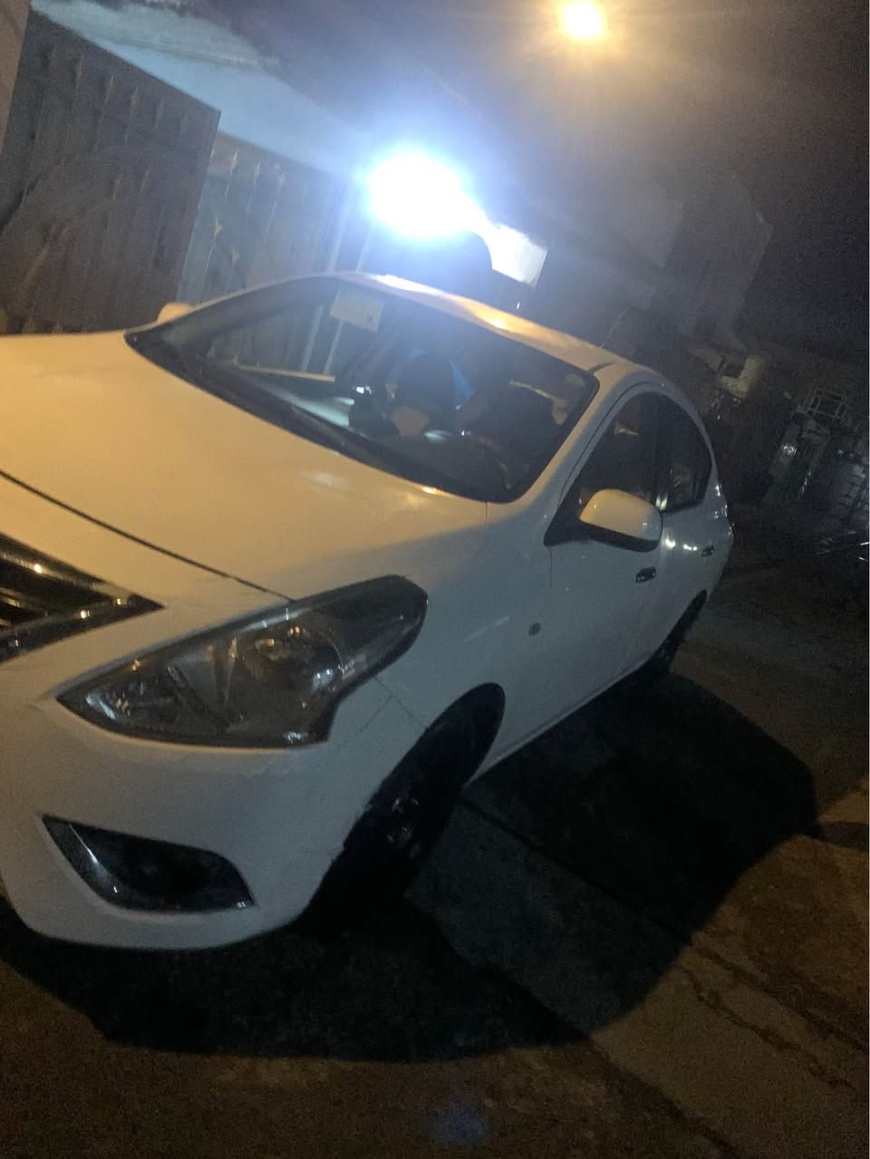 نیسان سەنی مۆدیل ٢٠٢٢ رەقەمو سەنوی تازا تا بلئ شتیکی جوان راقی ٨٤ هەزار رۆشتە یەک بست خوار تەنکی بەنزین سبوخە أربيل, العراق


**إذا كنت صاحب هذا الإعلان وتريد حذفه لأي سبب، رجاءا أرسل رسالة إلى الدعم الفني**