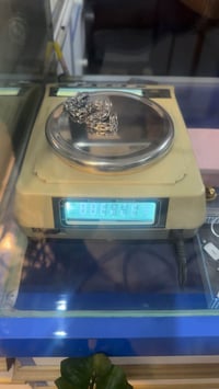 سوارت عدد ثنين للبيع سعر الغرام 3000 مكاني بغداد الدوره 07719117718