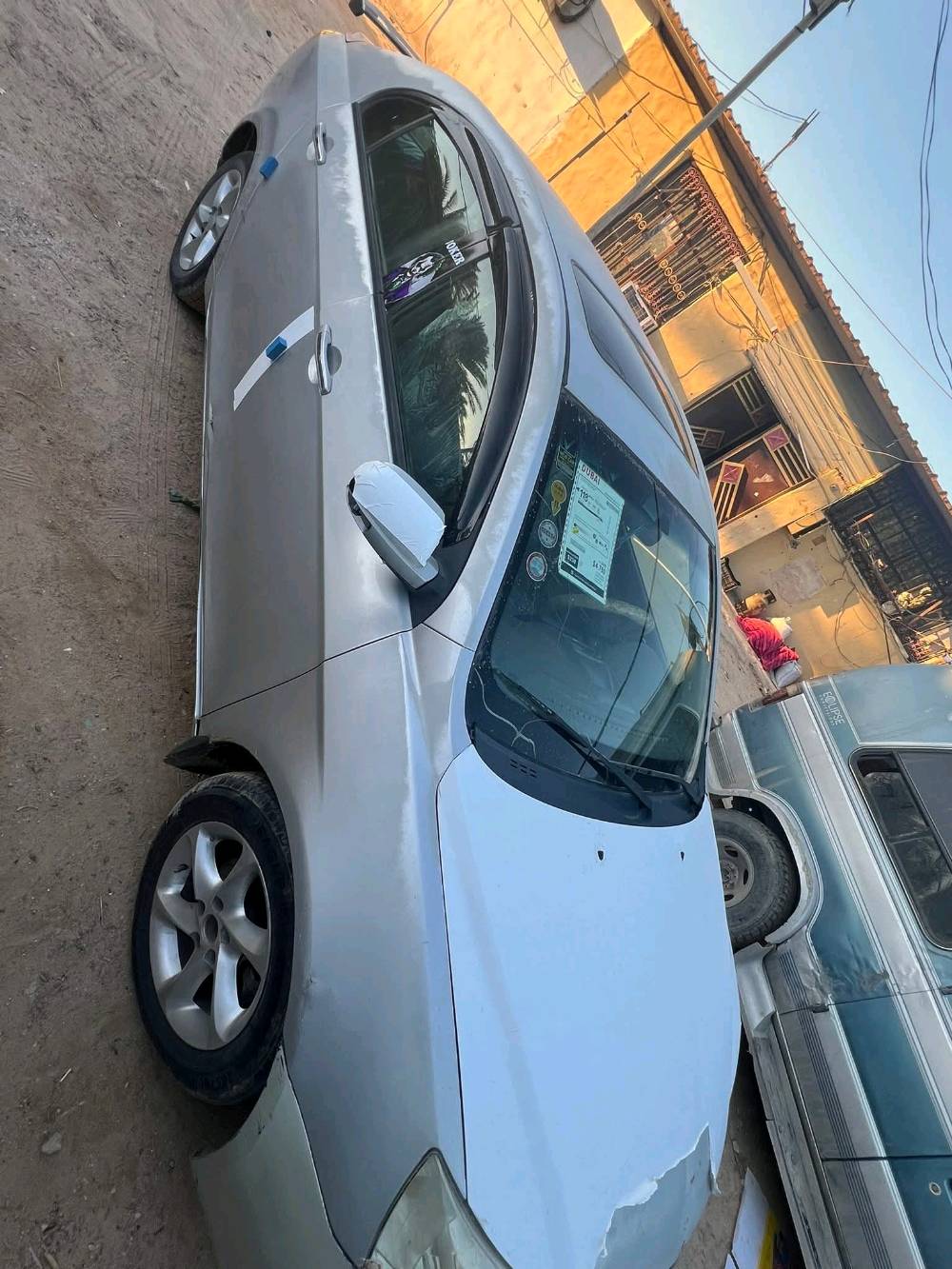 السلام عليكم أم كراند مديل 13 سياره للبيع محرك كير شرط مواصفاتها لايتات زنون فتحه سقف كهربائيه جديده حداديه جديده سعر 55