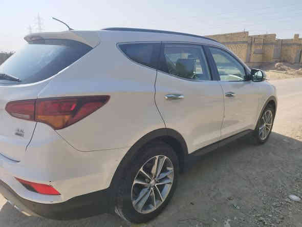 السلام عليكم 
سنتافي خليجي مديل 2018
1. كفاله عامه من صبغ وضربه
2. كير محرك كفاله عامه برغي ما مفتوح بيهن
3 7راكب
4. 3قطع تبريد
5. محرك 3300
5نضام اقتصاد ايكو 
6 ماشيه 81  الف 
7 اللون أبيض صدفي 
8 بصمة تشغيل  وياها بصمة ثانية ما مستخدمة 
9 صندوق كهربائي 
10 هند بريك بصمة 
11 رقم بصرة باسمي 
وباقي الموصفات واضحة بصور 
 السيارة جديده و ما متعوبه مال جناي 
سعرها $ 225 و بيها مجال بسيط جدا 
لاستفسار على رقم الموبايل  ***********
ا
