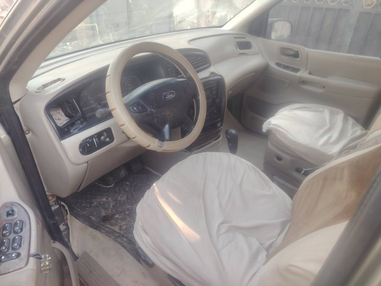 فورت سياحي 7 راكب موديل 2001 رقم بغداد الماني مكفوله من الضرر والصبغ والخياس كير ومحرك كامري 2000 جدد تبريد ثلاث قطع سيارة حلوه وسريعه. احلا من الصور ماغاسلها بيها ترتيب بسيط جدا مافارغ اسويها السعر 48$ وبيها مجال مكاني بابل الحصوة ***********
