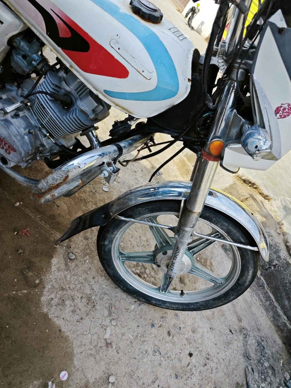 #للبيع

جني كله موديل 2017 محرك 200 كهربائيات كلها شغاله نكره سلف نضافه مثل ماواضح بصوره السعر 350 وبي مجال الشراي يجي خاص او يتصل ***********
