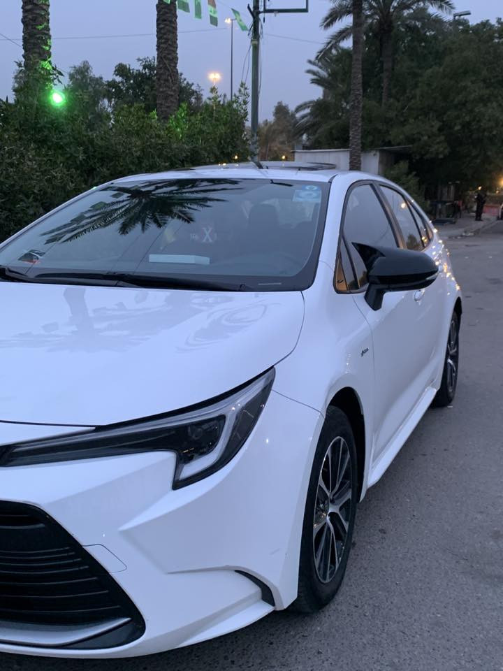 السلام عليكم
كورلا الشكل الامريكي 2024 

فول مواصفات 

فتحة داخل احمر كشن السايق كهرباء السيارة 

السيارة بدون صبغ بيها طخة بصفحة الصدر باقية على وضعها ماشية 47 الف 

السيارة خير من الله 

سعرها 142 وبي مجال 

للاستفسار ***********
