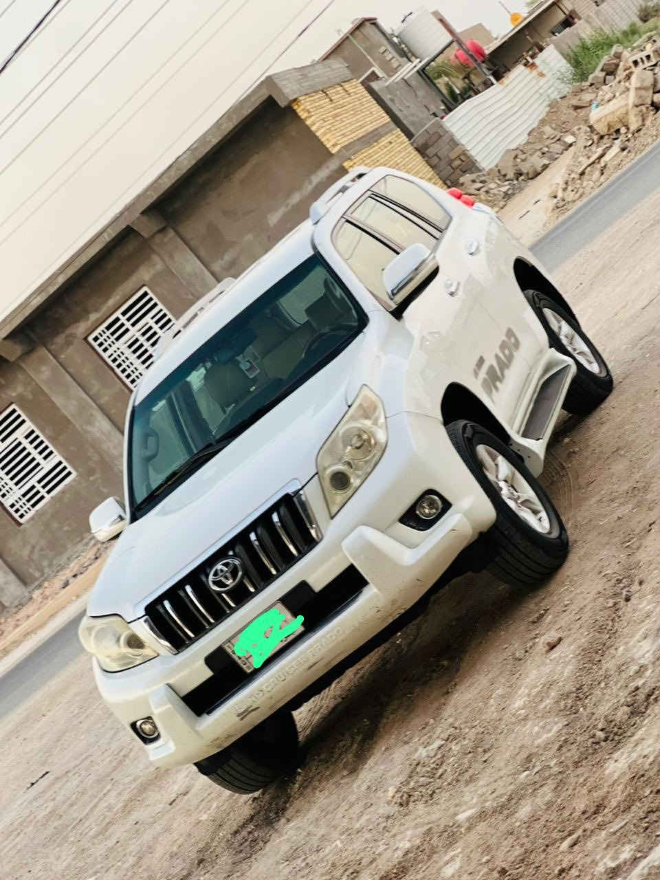 السلام عليكم برادو للبيع 2011 سياره كفاله عامه من صبغ وضربا مكينه مفتوحه كير كفاله مكيه 4 اسلندر رقم بصره بسمي سياره حلوه احلى من صور تبريد خير من الله تخم تاير جديد داخل سياره عسلي   ***********
