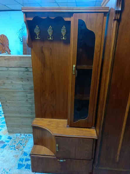 غرفه.خمسة.ابواب.نظيفه.قنصور ارتفاع.مترين.ظهر.جمبر.السعر425.العنوان.حي.تسعين.نهاية.حي.صدام.*********** موصل
