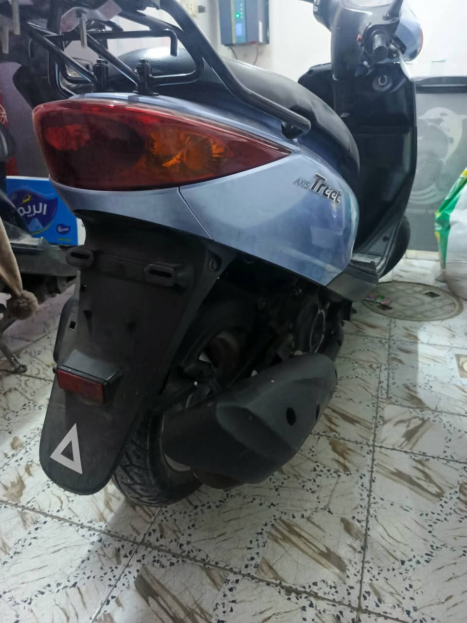 سلام عليكم بريز نوزل خطين دراجة بعدهي نضيفة كفالة عامة من الكفرات المكينة كفلهة عنواني ب ميسلون رقمي ***********
