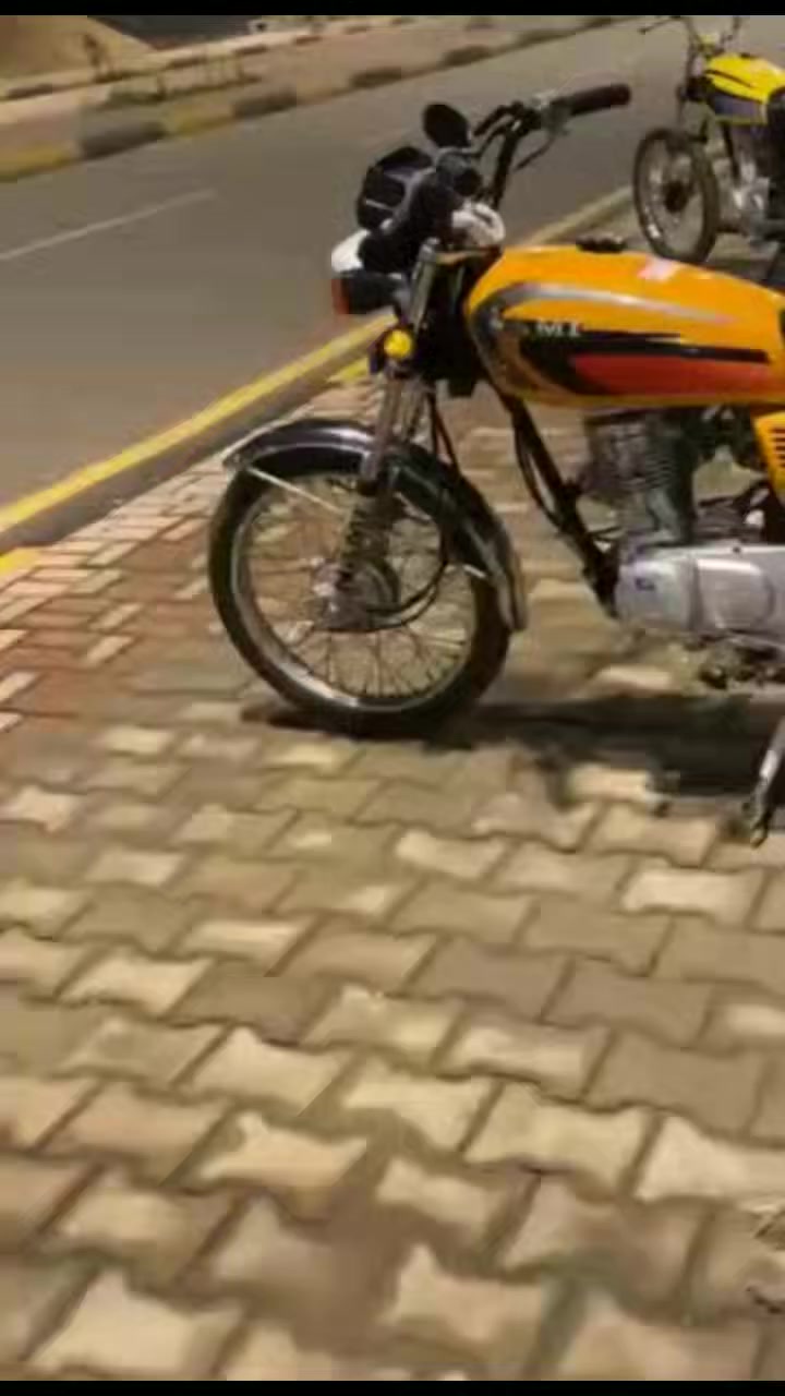 سلام عليكم دراجه  موديل22البيع دراجة نضيفة ما عوزهة اي شي بدلا بيهة بس ولفات بكان كوت حي جهاد خاص متواجد


**إذا كنت صاحب هذا الإعلان وتريد حذفه لأي سبب، رجاءا أرسل رسالة إلى الدعم الفني**