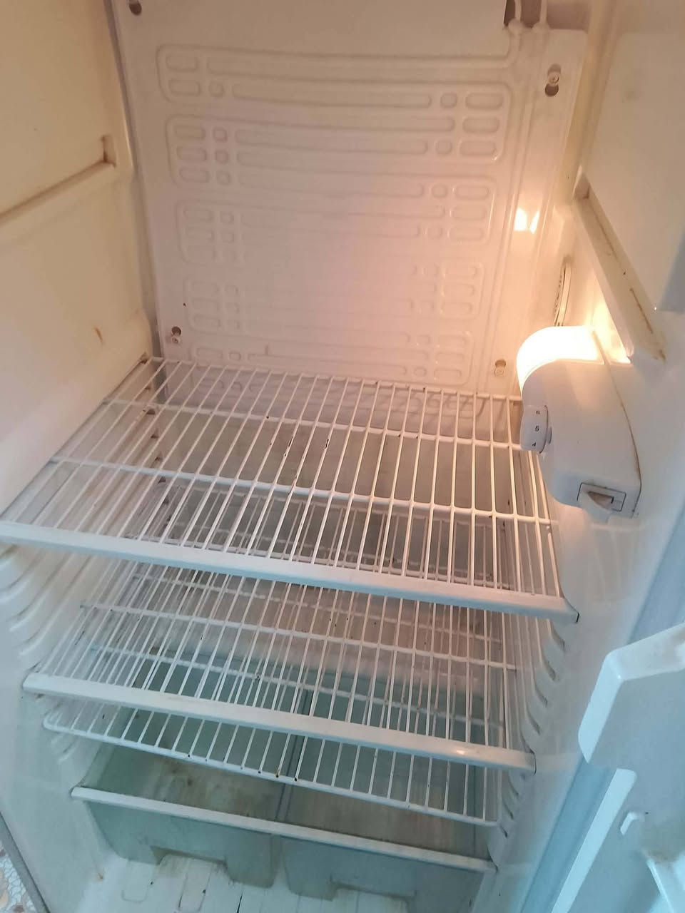 ثلاجه للبيع شغاله نضيفه  مكان طارميه حي الفارس سعر  ١٠٠ بيه مجال


**إذا كنت صاحب هذا الإعلان وتريد حذفه لأي سبب، رجاءا أرسل رسالة إلى الدعم الفني**