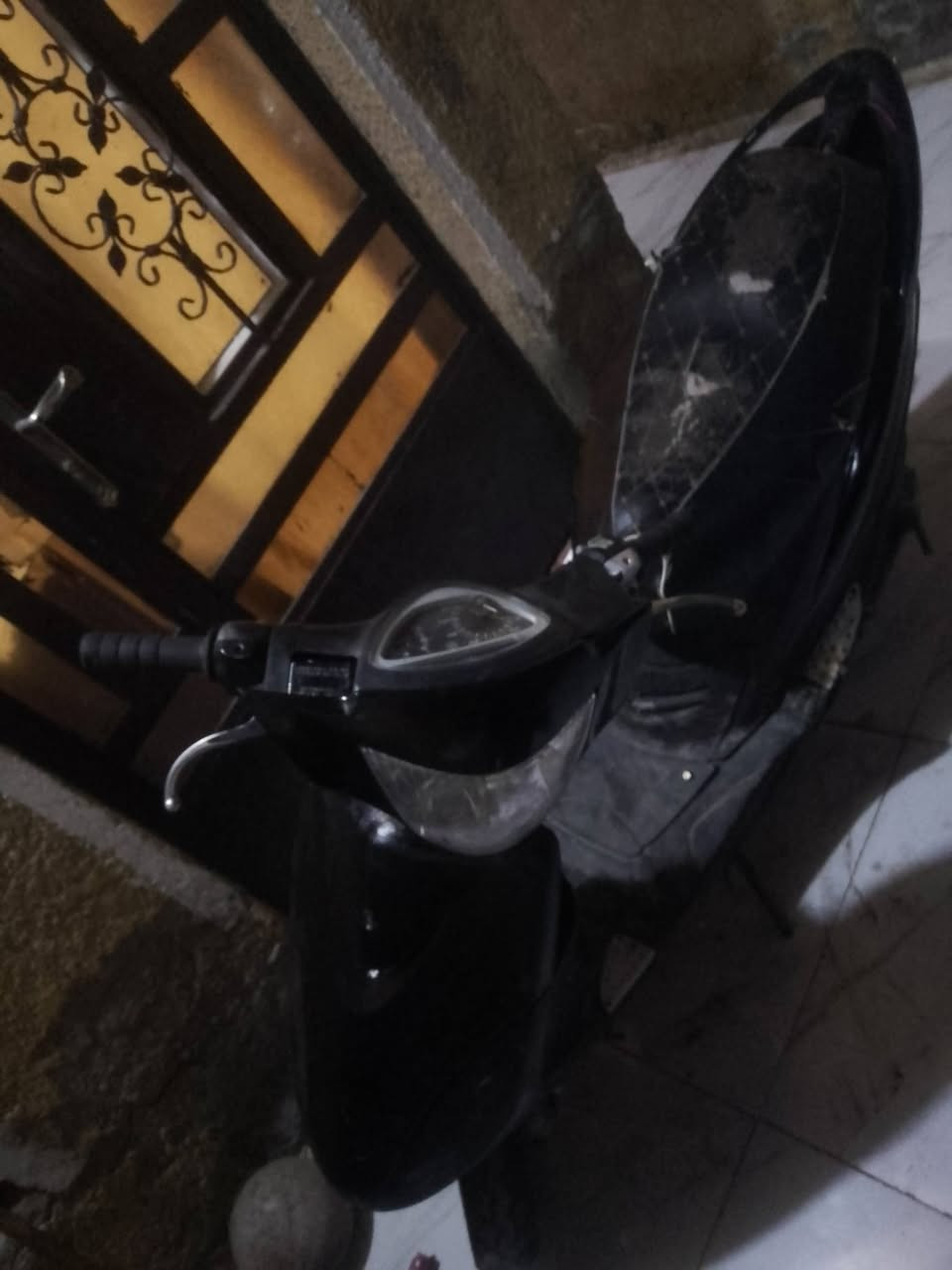 سلام عليكم دراجه كاملة شغاله فول دراجه بيه تزويد مثل دبلات اماميهم رياضي مثل دبلات خلفي رياضي وياله رياضي صالنصه اف ام رياضي كفرات كامله بس البجم صبغته وزربت حشاكم ***********
