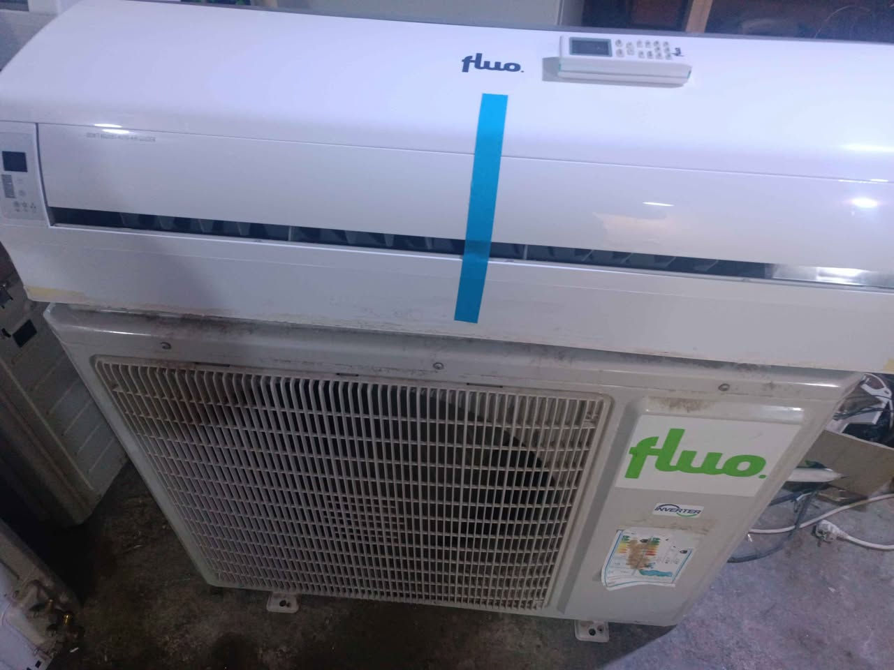 سبلت حجم طن ونص انفرتر شغال 4اشهر فقط العدد اربع قطع فقط الخارجيه دبل راديتر حجم كبير موديل حديث السعر 370الف للتصال ***********واتساب ماسنجر سبلت حجم طن ونيف انفرتر دهوك, العراق
